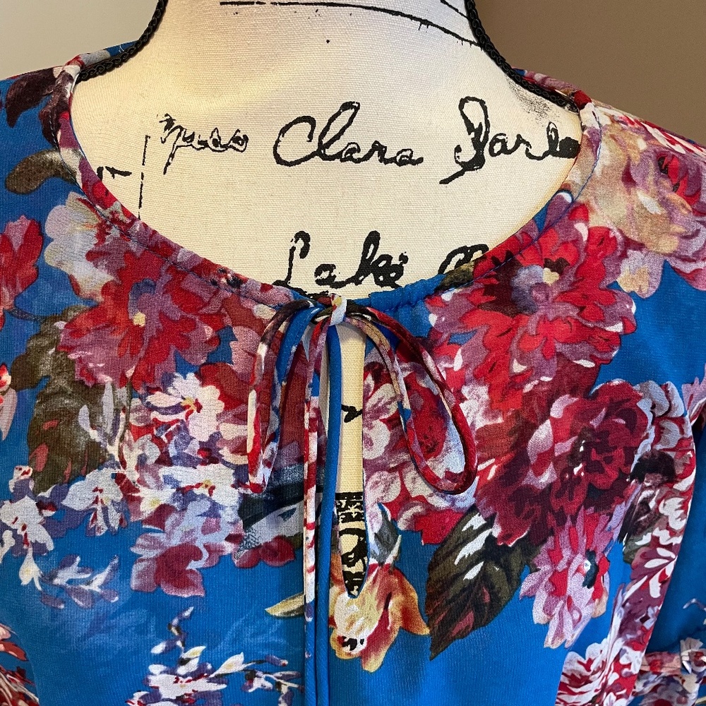 Elie Tahari Floral Spring Blossom Chiffon Blouse - image 2